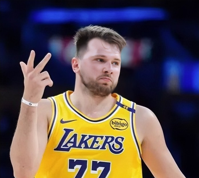 AYX-包含东契奇在巴塞罗那比赛中连败，惊险取胜引发热议！的词条